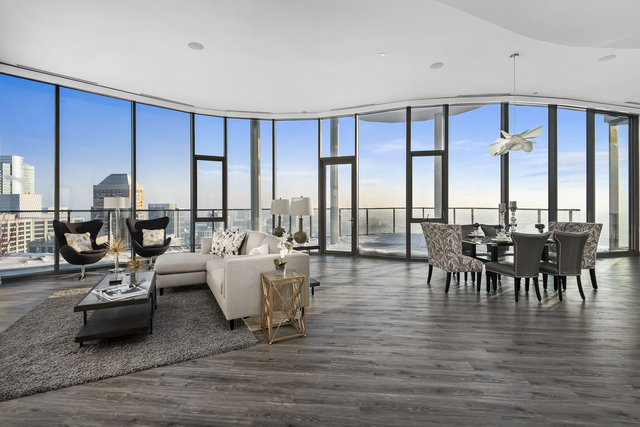 looking for luxury penthouses near downtown chicago for rent?