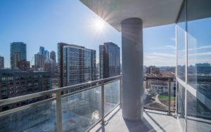 Alta Roosevelt Looking for luxury apartments for rent near South Loop?