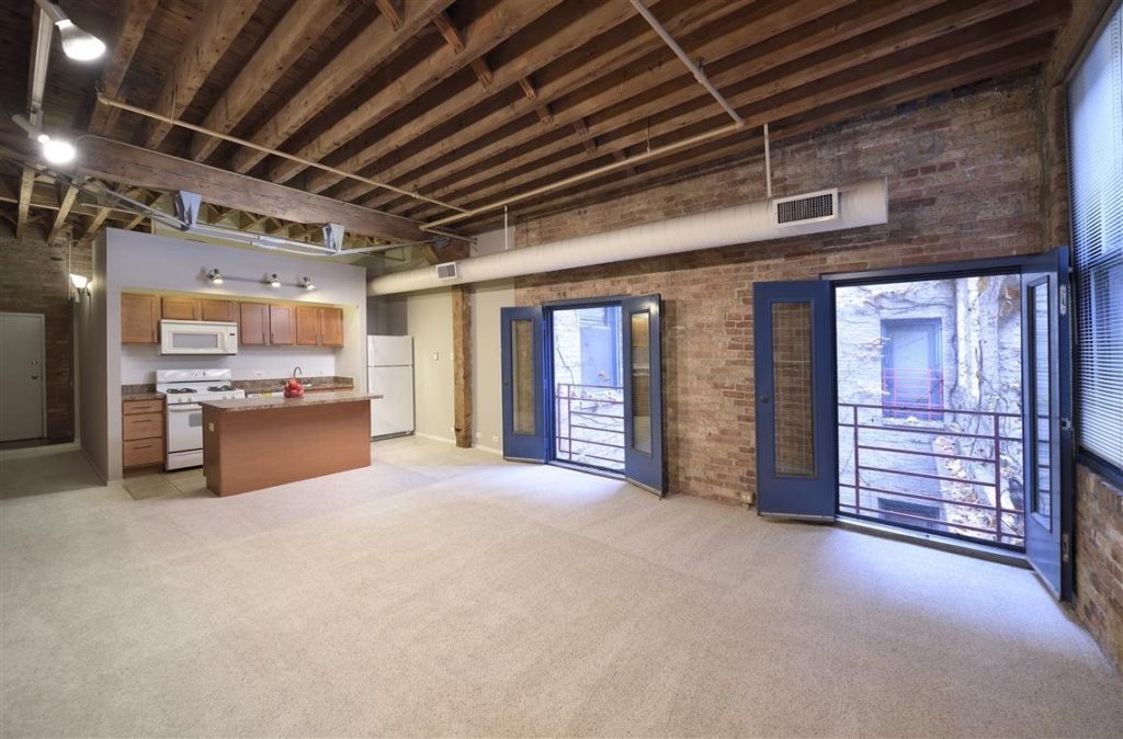 Cobbler Square Old Town Lofts | Downtown Apartment Company